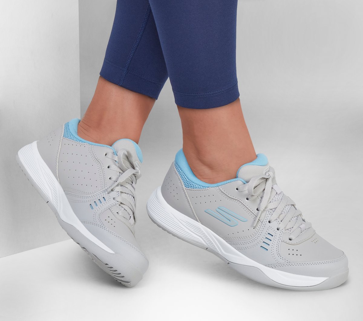 Relaxed Fit: Viper Court Smash